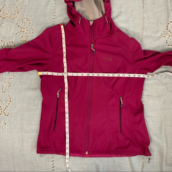 Mountain Hardwear performance jacket - Picture 15 of 15